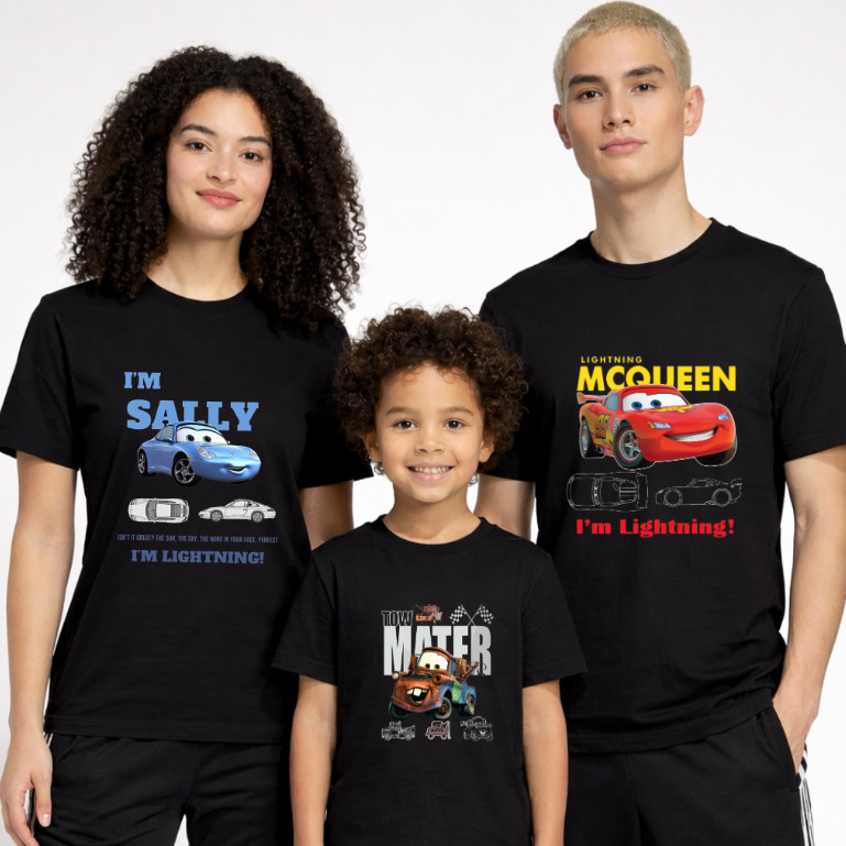 Camiseta Algodão 26.1Preta  Premium Carros Mcqueen - Mater - Sally - Familia Casal e Infantil Unissex