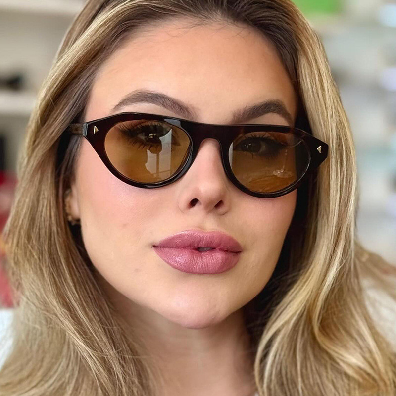 Óculos De Sol Femininos Masculinos E Com Armação Oval Retrô De Feixe Único em Oferta na Shopee