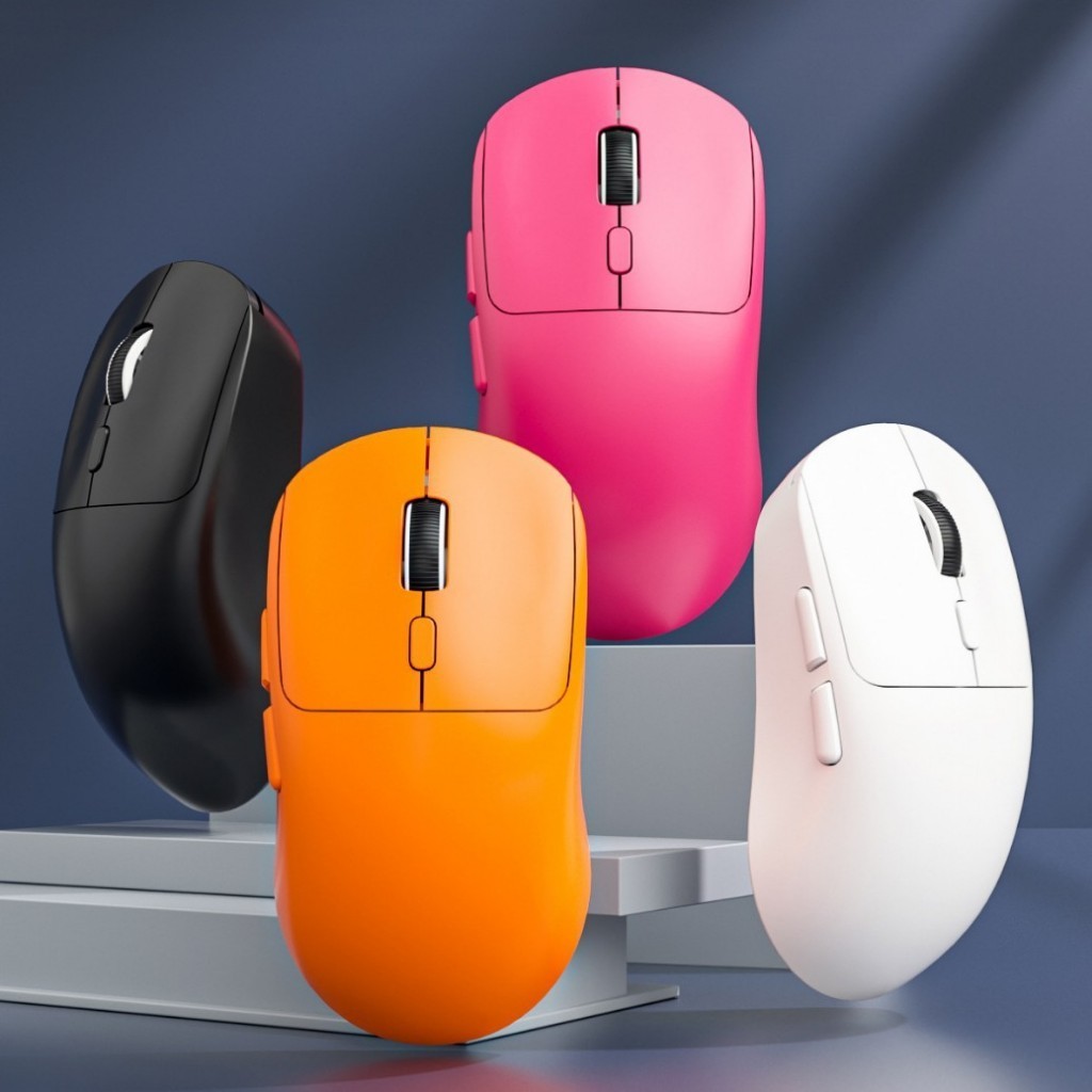 Mouse Sem Fio Uniwity 3 Modos PAW3311 6400 DPI 65g Ultraleve BT/2.4G/Com Fio Recarregável