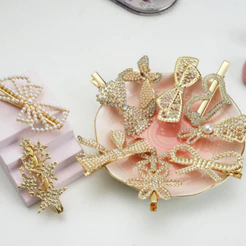 Kit 3/6/12 Unidades Grampos De Cabelo/Metal Com Strass