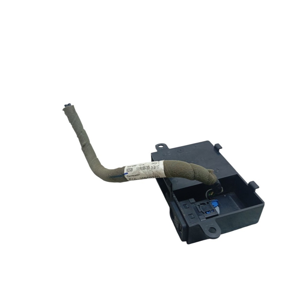 Moldura Suporte Conector Usb Fiat Palio Weekend 2017