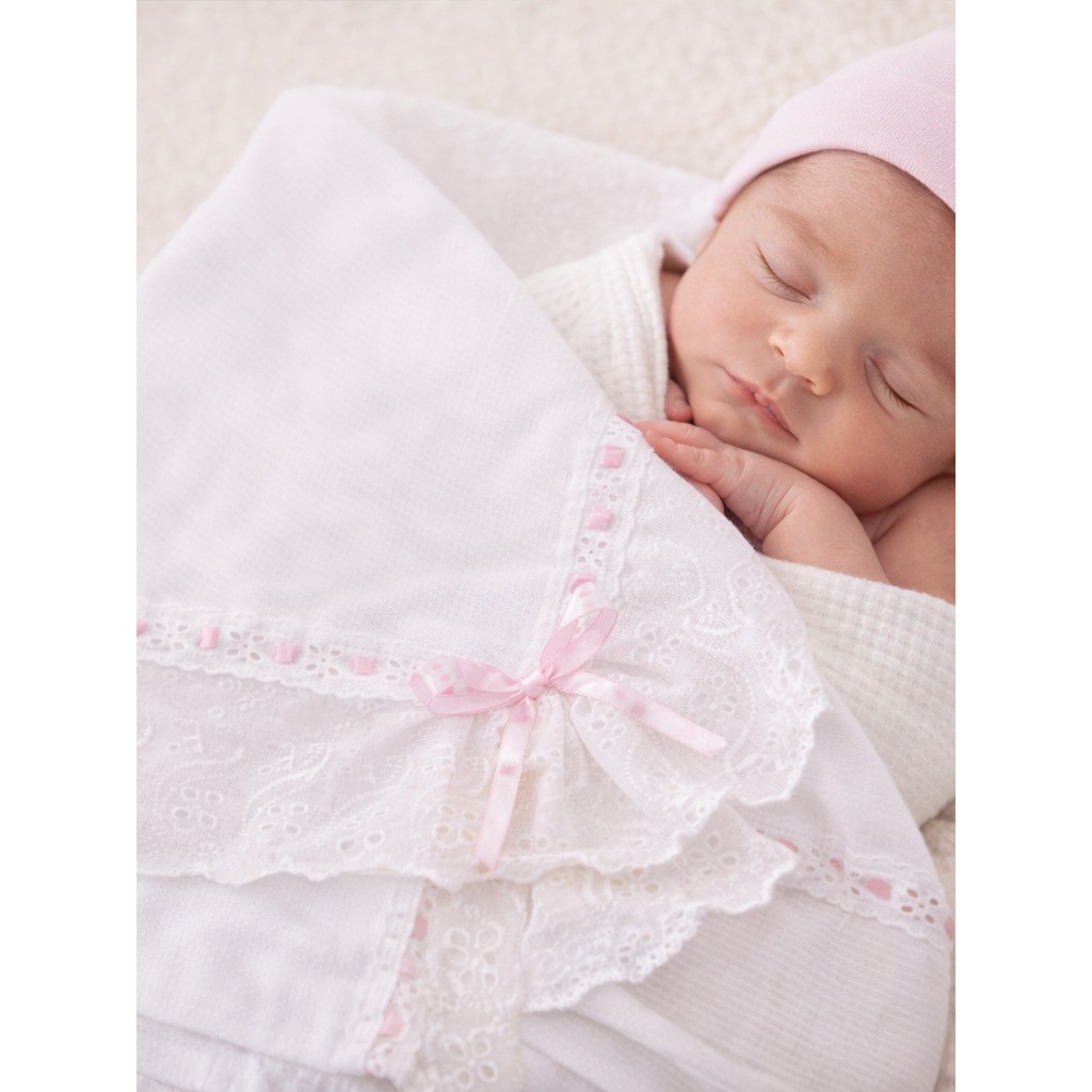 Manta Bebê Piquet com Faixa Bordada e Babado com Laise 100% Algodão passa fita várias estampas em Oferta na Shopee