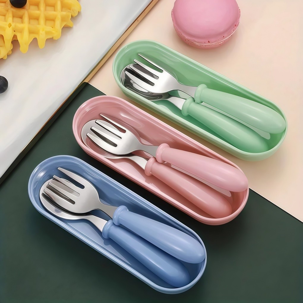 Kit Talher Infantil Portátil | Colher e Garfo Inox, Seguro para Bebê e Criança, Alimentação Prática e Estojo Higiênico