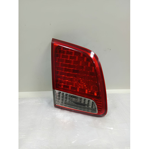 Lanterna Traseira Tampa Esquerda Kia Sorento 09-13 Original Esquerdo/motorista Vermelho