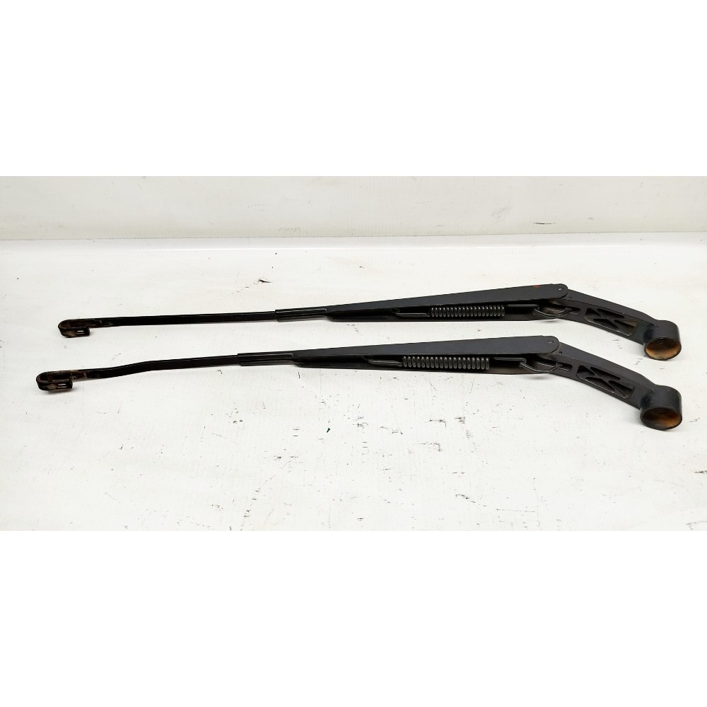 Par Braco Limpador Parabrisa Hilux 06/15 49761