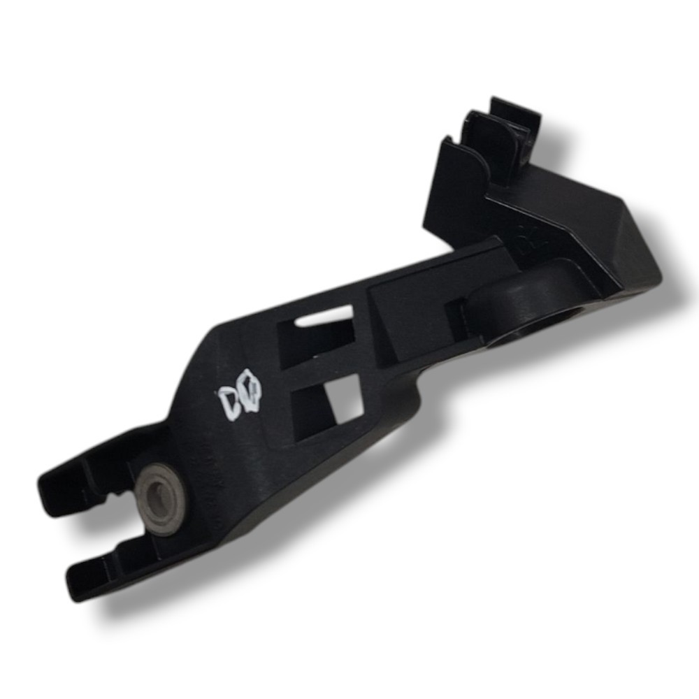SUPORTE SENSOR RODA DIANTEIRA DIREITA MERCEDES C180 2015 2