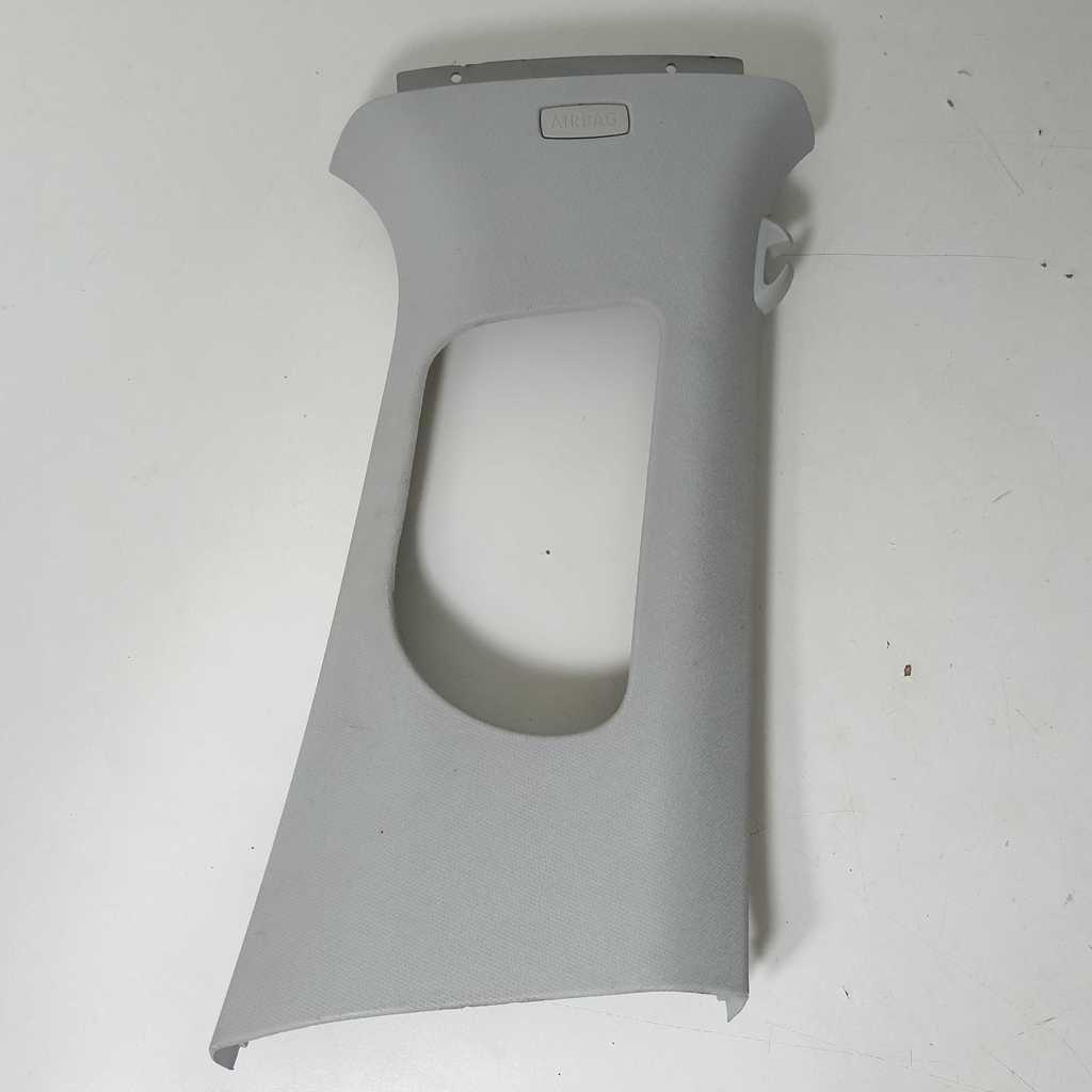 Acabamento Coluna Cinto Lado Direito Vw Jetta 2012 Original