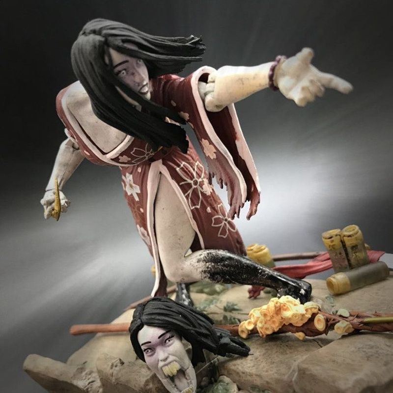 Escultura prática boneca de terror em caixa Killer Instinct Sadako Fantasma de menina de terror de duas cabeças