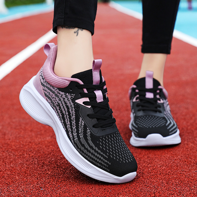 Primavera sapatos femininos mãe sapatos esportivos malha respirável sapatos de viagem casuais feminino All-Match leve so