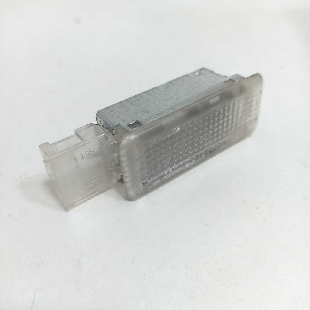 Luz Cortesia Iluminação Porta-luvas Vw Jetta 2012 6l0947565