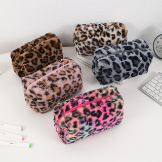 Necessaire Estojo Pelucia Fofa Oncinha Maquiagem Organizador Y2K Aesthetic Coreano
