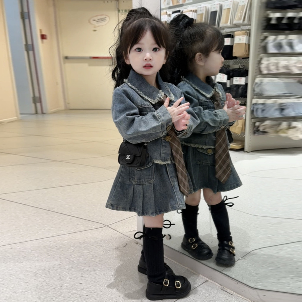 Pronto estoque Meninas primavera terno 2026 novo estilo moda menina bebê na moda jaqueta jeans saia plissada primavera o