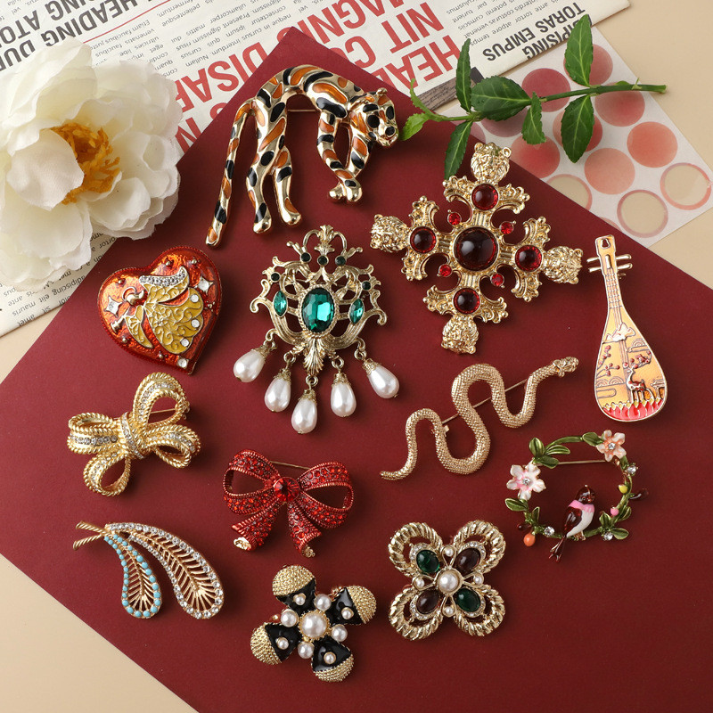 Broche Vintage moda palácio estilo barroco casaco broche Anti-reflexo broche All-match acessórios