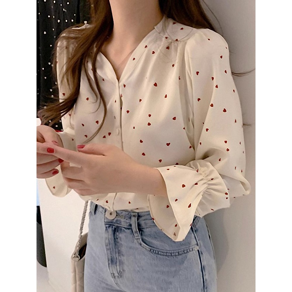 Primavera feminina versão coreana lote novo estilo Base de envio Floral estilo ocidental camisa estudante moda com decot