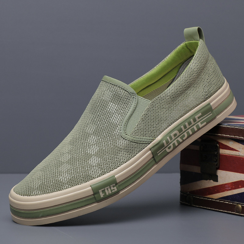 Sapatos masculinos respiráveis de verão sapatos de rede na moda All-Match deslizamento em sapatos preguiçosos sapatos de