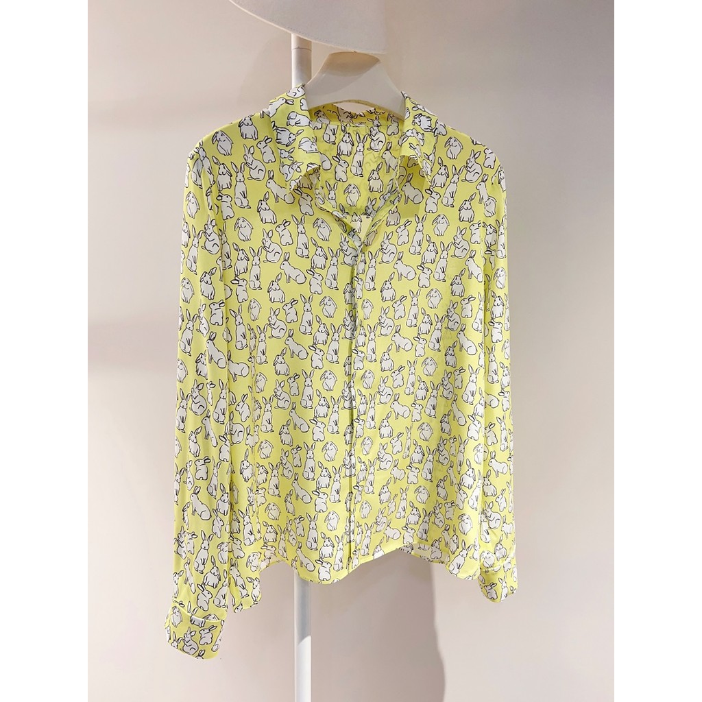 Início da primavera bonito coelho impresso camisa amarela feminina roupas de primavera 2023 novo estilo Retro estilo Hon