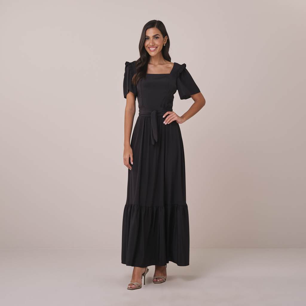 Vestido Preto Longo em Crepe Fluido Elegante com Faixa – Tata Martello