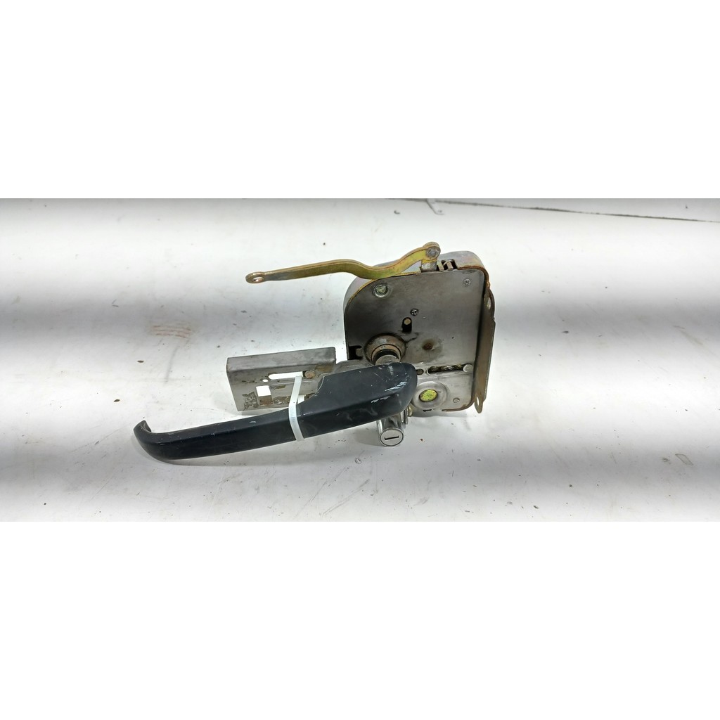 Maçaneta Com Fechadura Da Porta Lateral Kombi