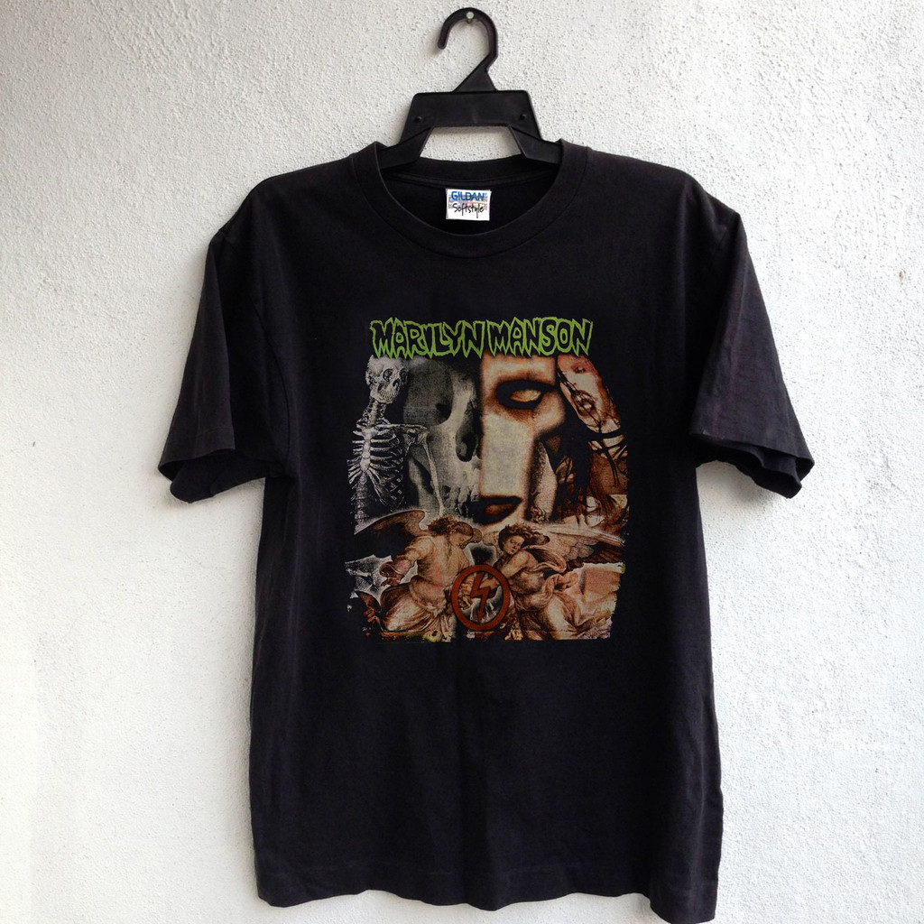 Camiseta Unisex Remake Marilyn Manson Antichrist Superstar 90s Preta Estilosa Atemporal Moderna Retrô — imagem 2 de 2
