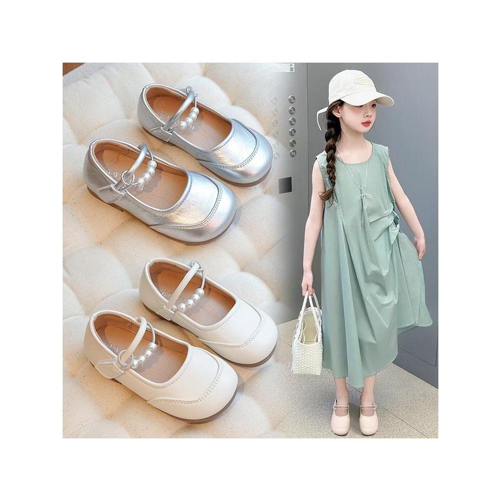 Meninas pequenos sapatos de couro 2025 primavera novo estilo crianças sapatos de princesa sola macia meninas prata único
