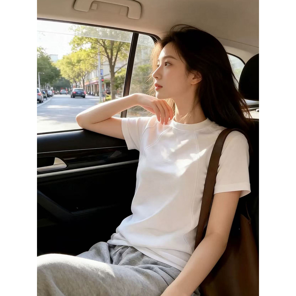 Branco em torno do pescoço de manga curta camiseta feminina 2026 vestido de verão costura solta em torno do pescoço cami