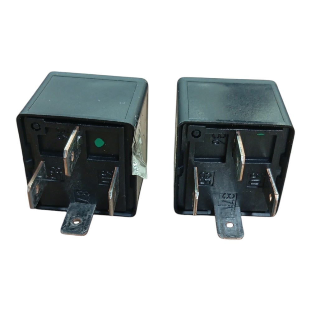 Par Rele Compresor Ar Condicionado Gm Meriva 2003 2012 Preto