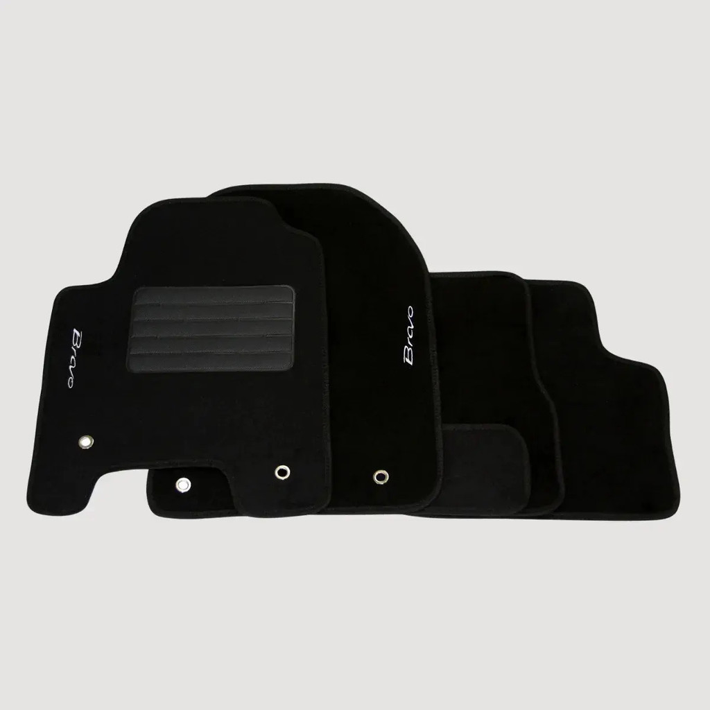 Tapete Carpete Compatível Fiat Bravo 2013 A 2017 - Preto