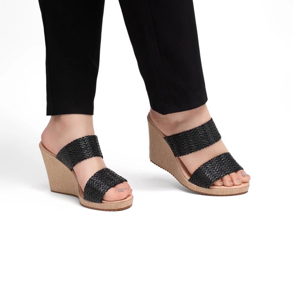 Sandália Anabela Tiras Bordadas Salto Feminino 9cm Confortável Casual Elegante com Solado Antiderrapante