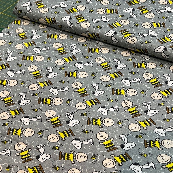 Tecido Tricoline Digital Snoopy Charlie Brown e Woodstock Fundo Cinza