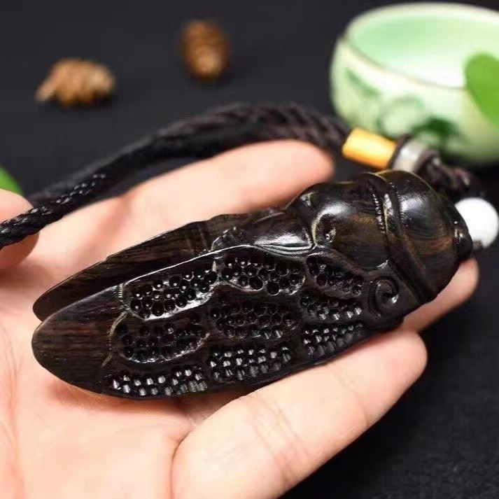 Roxo sândalo Blockbuster ébano escultura em madeira lidar com peça sabe cigarra dourada Wenwan artesanato venda quente v