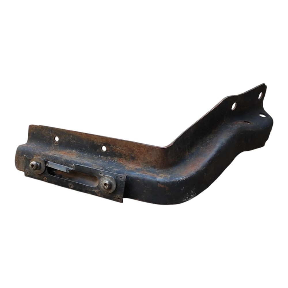 Suporte De Paralama Esquerdo Original Ford Cargo 815  E3272 Lado Esquerdo