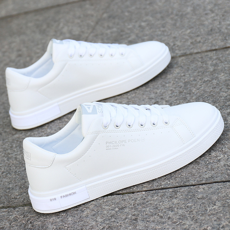 Sapatos masculinos verão respirável 2026 novo estilo sapatos brancos masculinos na moda All-Match tênis esportes sapatos