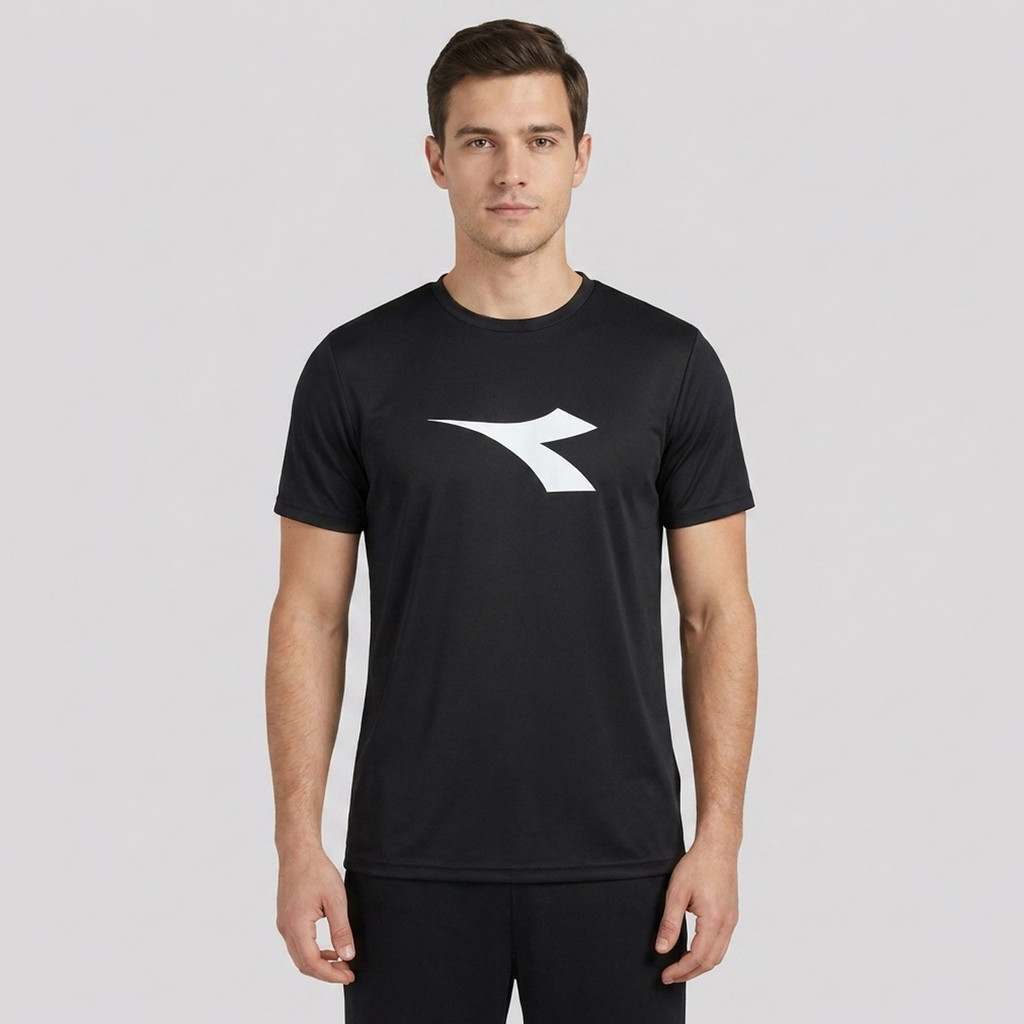 Camiseta Diadora Big Logo Preto