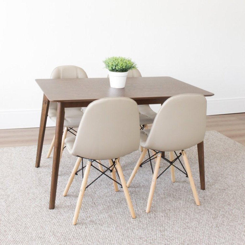 Conjunto Sala de Jantar Mesa Finlândia 120x75cm com 4 Cadeiras Eiffel Botonê