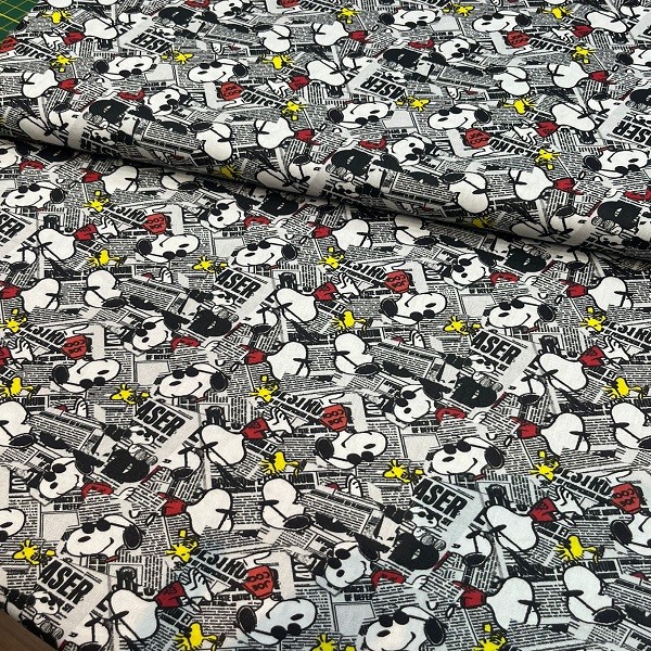Tecido Tricoline Digital Snoopy e Woodstock Fundo Jornal