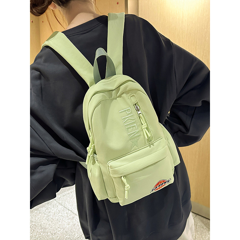 Novo simples nicho mochila feminina estudantes universitários lazer All-Match mochila menina luz viagem pequena mochila
