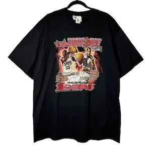 Camiseta Oversized Masculina Feminina Estampada Allen Iverson e Mutombo 76ers Curtain Force Streetwear Vintage Basquete