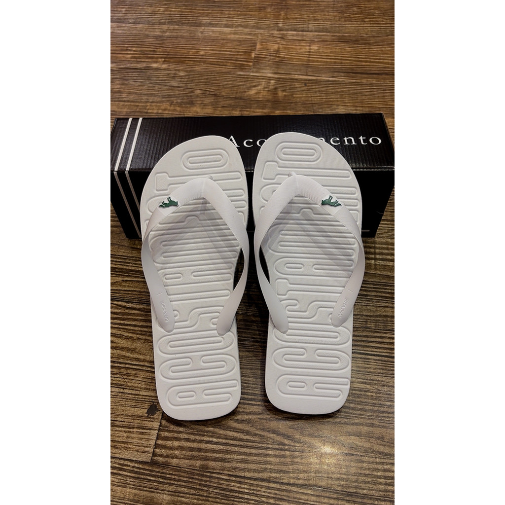 Chinelo Masculino Acostamento Logo Alto Relevo - Branco