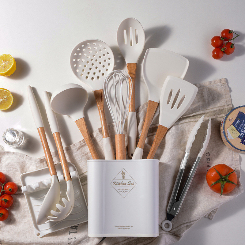 ⭐ Novos utensílios de cozinha de silicone com cabo de madeira branco leitoso, utensílios de cozinha de silicone antiader