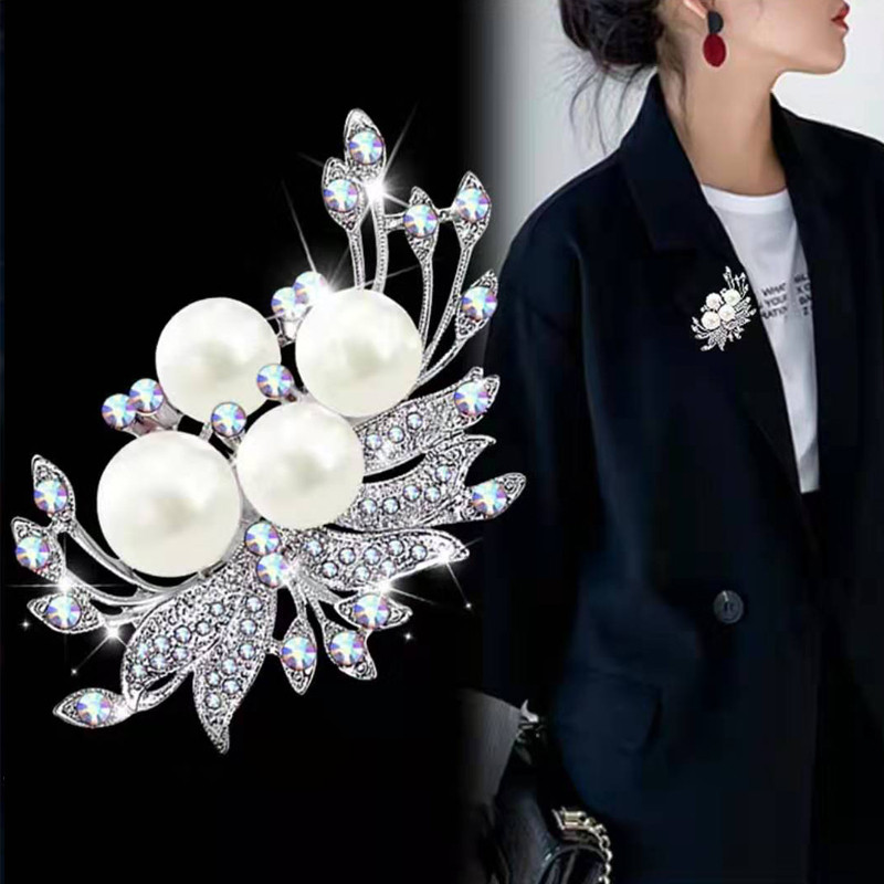 Broche de pérola feminino Corsage pino Cardigan xale fivela All-Match coreano colar pino acessórios lenço de seda fivela
