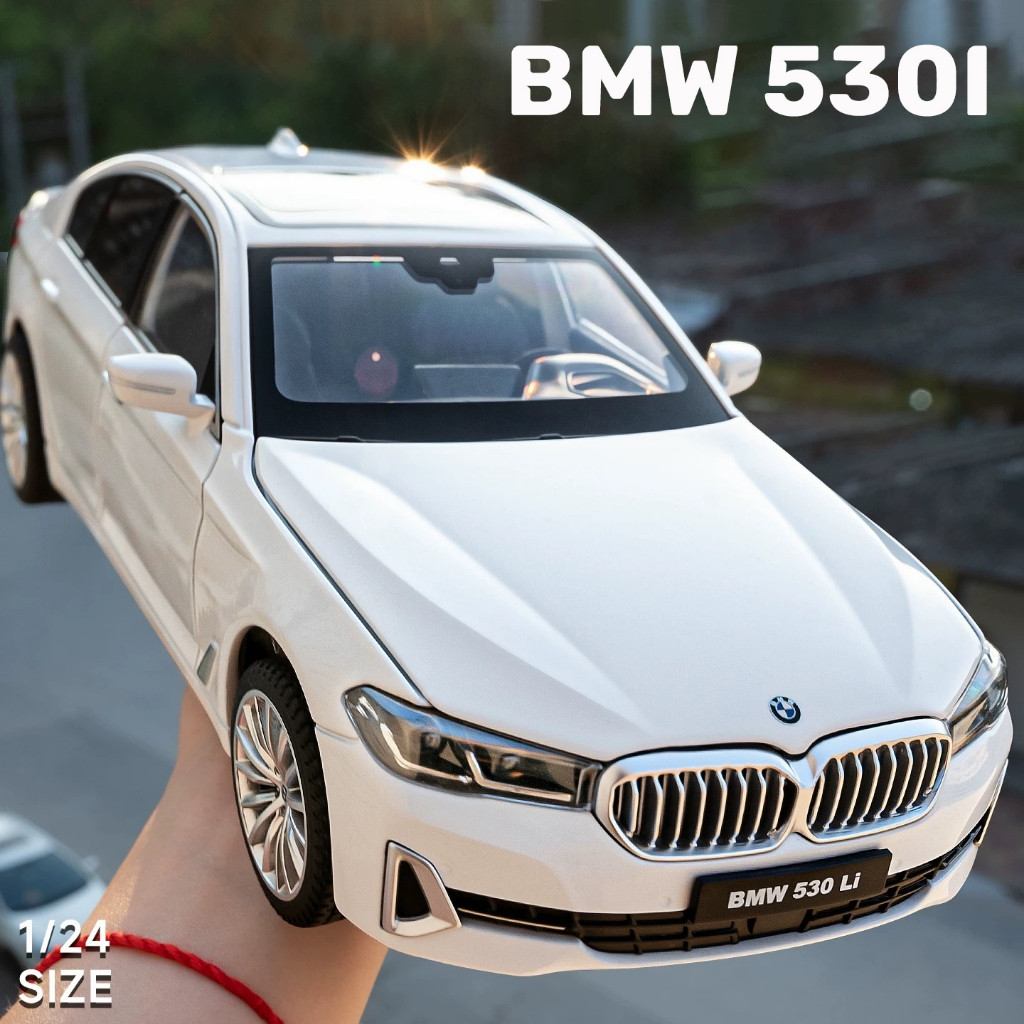 Escala 1:24 BMW 530i Modelo de Carro em Liga Metálica com Som e Luz, Item de Colecionador, Presente de Aniversário para