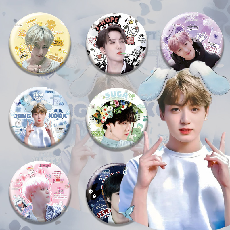 Bottons BTS 58mm Broches Bangtan Boys Kpop Pins Personagens Idol Jungkook V Jimin Suga RM Jin J-Hope