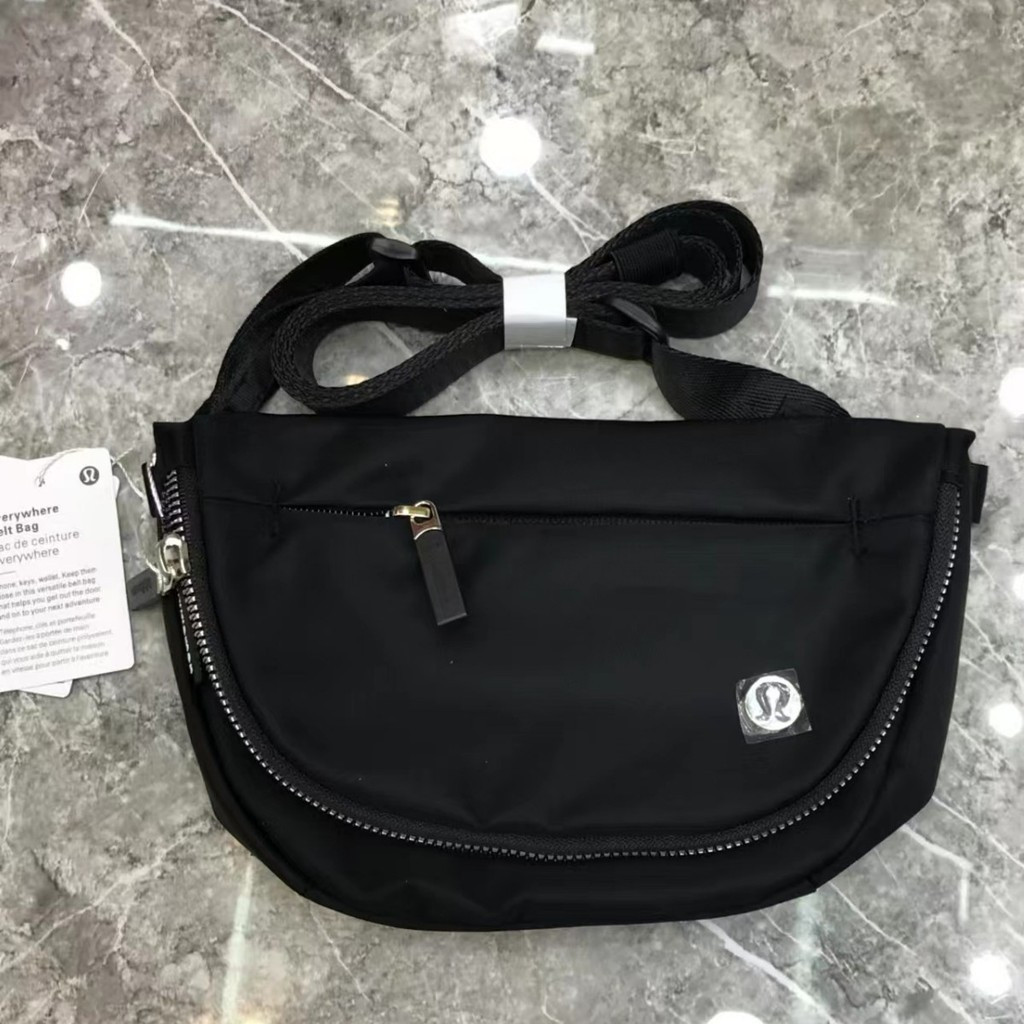 2026 Lulu Esportes E Lazer yoga Uso Diário Bolsa De Ombro Feminina crossbody 2L Grande Capacidade