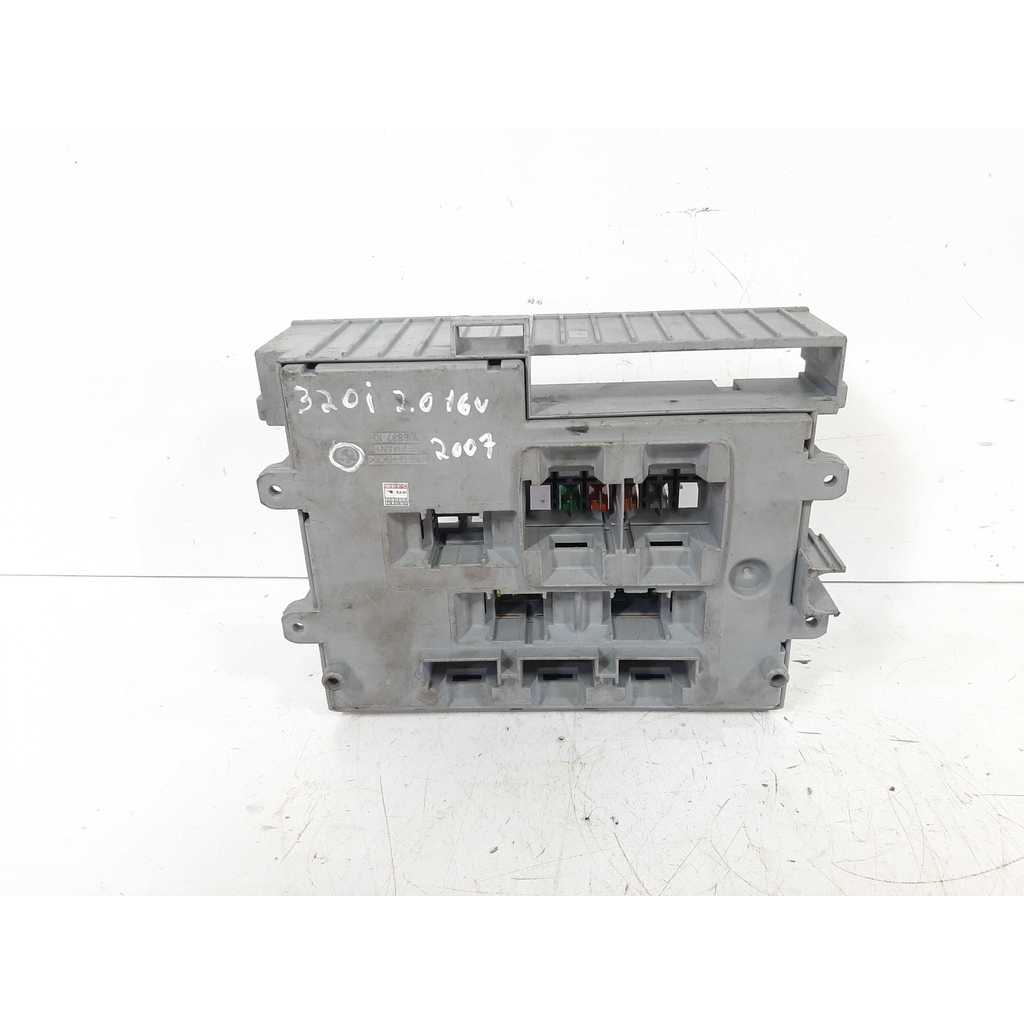 Módulo Bsi Caixa Fusivel Bmw 320i 2001 A 2008 - 10688710