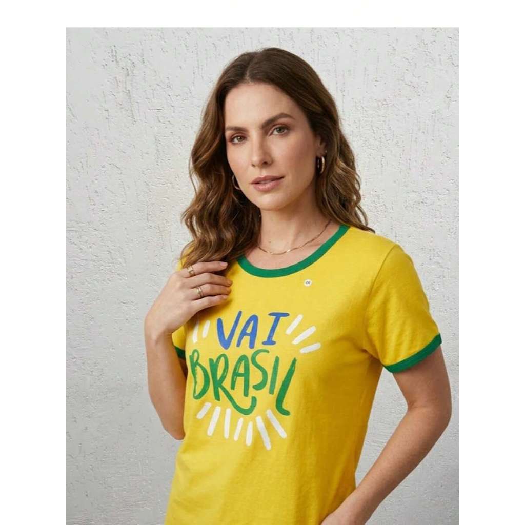 Blusa Feminina do Brasil Seleção Brasileira Verde e Amarela Estampada "BRASIL" e Estrelas