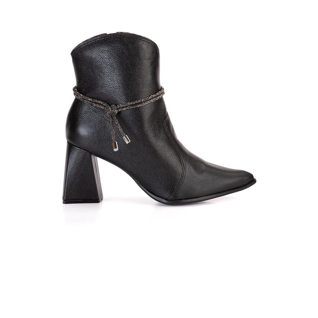 Bota Bebecê Couro Pulseira Strass