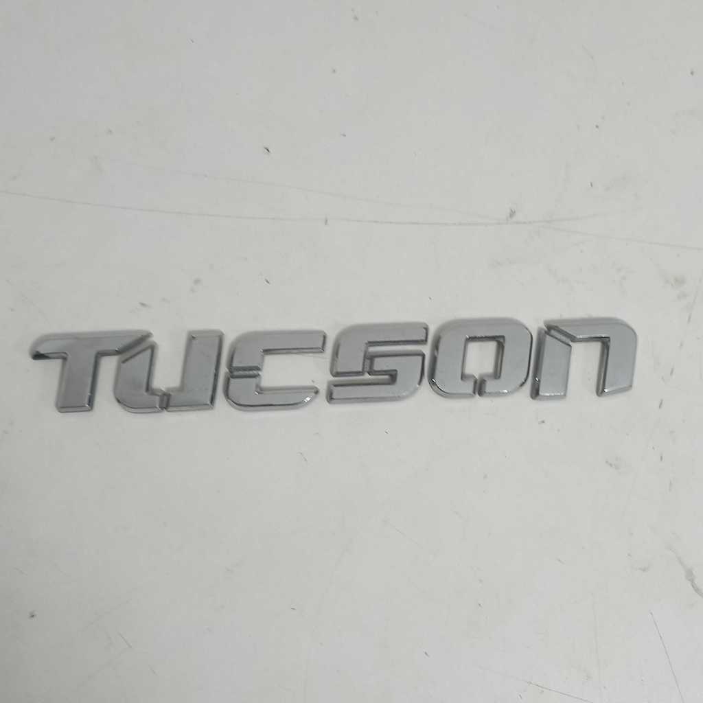 Emblema Traseiro Hyundai Tucson 2004 Original Usado Cromado