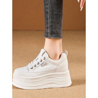 10cm sapatos brancos All-Match pequeno 2025 outono novo estilo sapatos de plataforma leve de sola grossa aumento interno