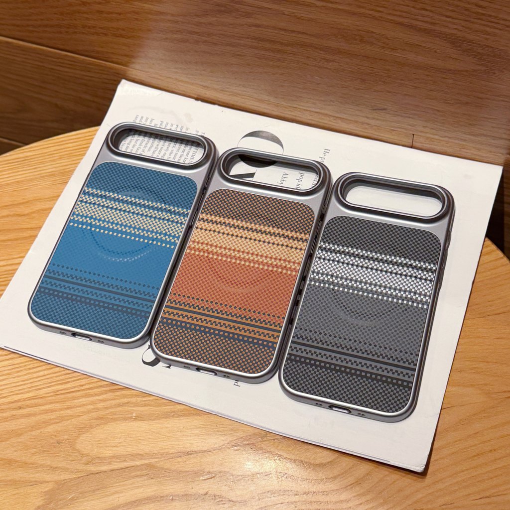 Adequado para Apple 17air Nova capa de telefone com padrão Kevlar, Apple 17promax Forte magnético simples padrão de fibr