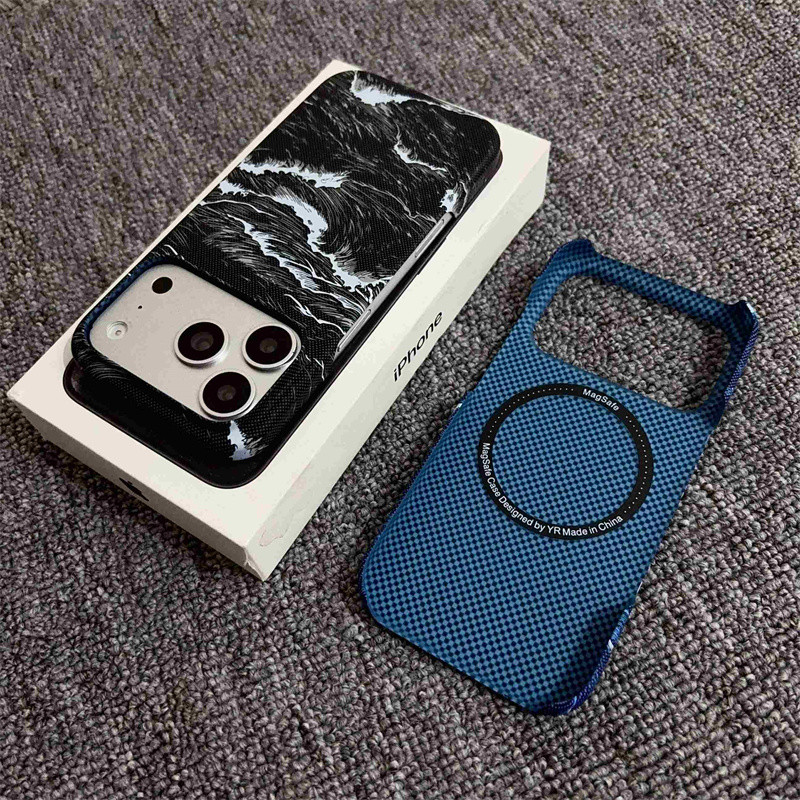 Capa Fosca De Fibra De Carbono Kevlar Em Relevo , Meio Envolto , PC Rígido , Magnética , À Prova De Choque , Para IPhone — imagem 2 de 2